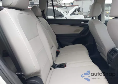 2019 Volkswagen Tiguan 2.0T Se/2.0T Sel/2.0T Sel R-Line/2.0T Sel R-Line Black z USA, uszkodzony, nr VIN 3VV2B7AXXKM085552